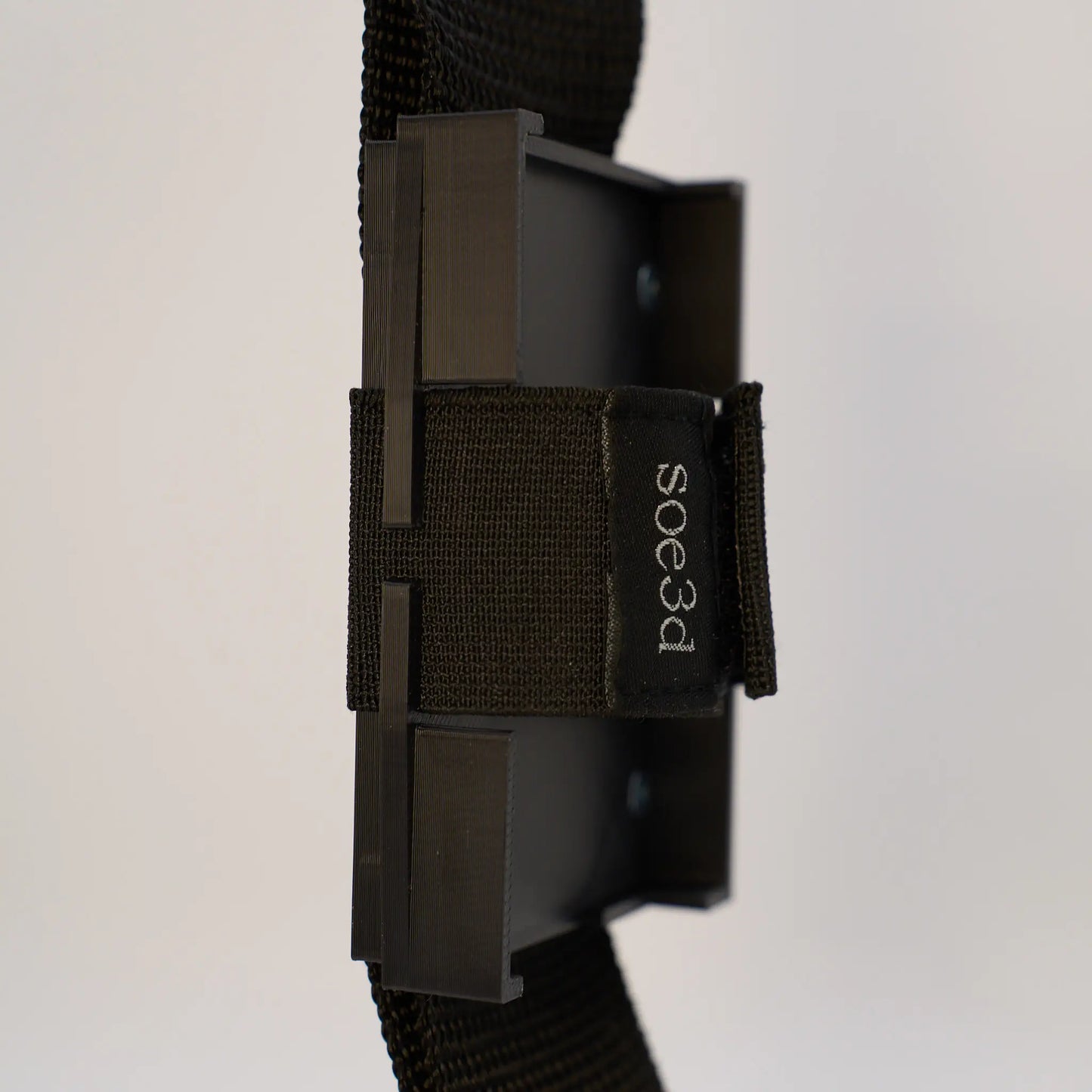 Gitarrengurt mit SignalGrip Halterung für Funksender