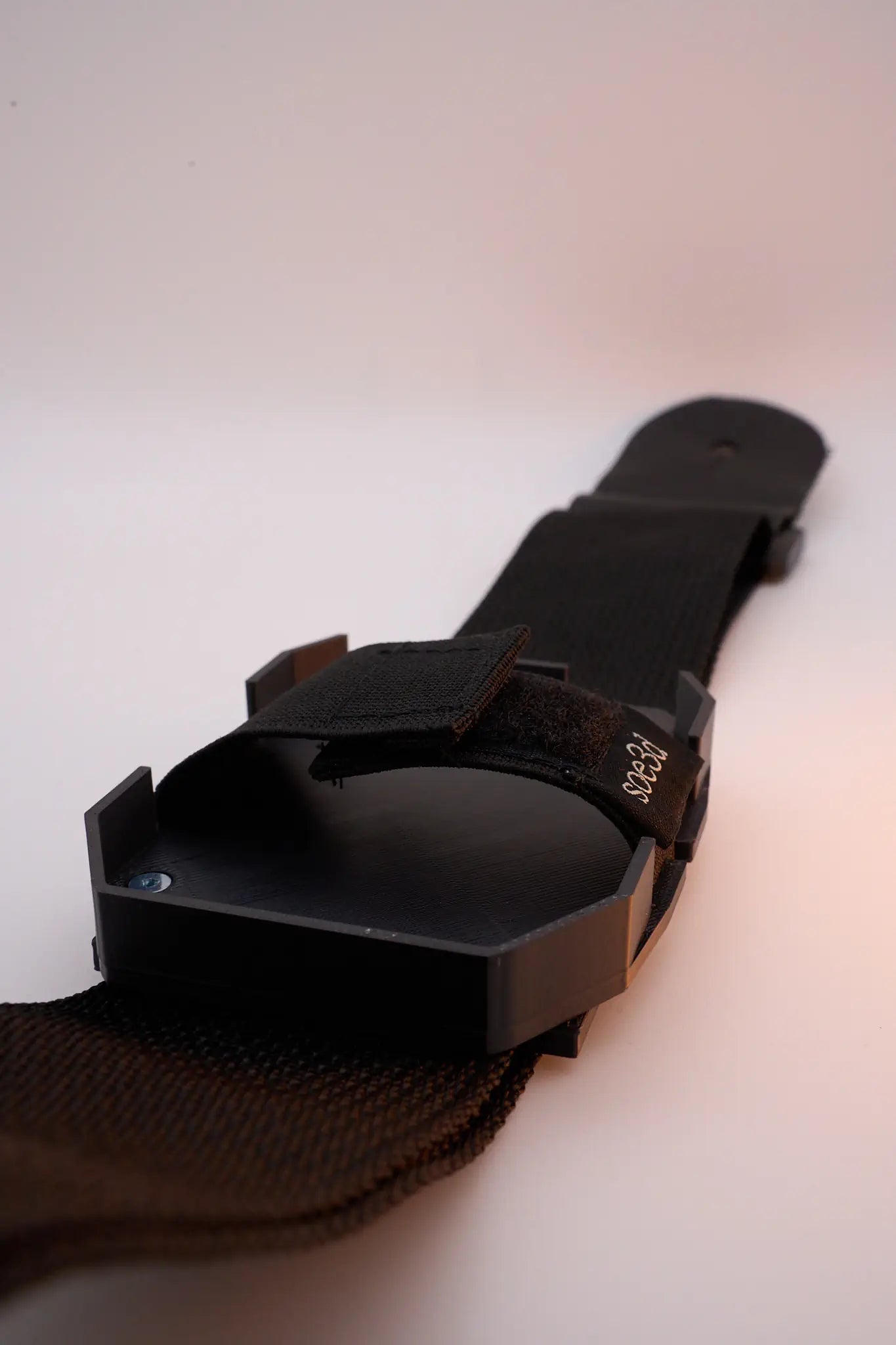 Gitarrengurt mit SignalGrip Halterung für Funksender